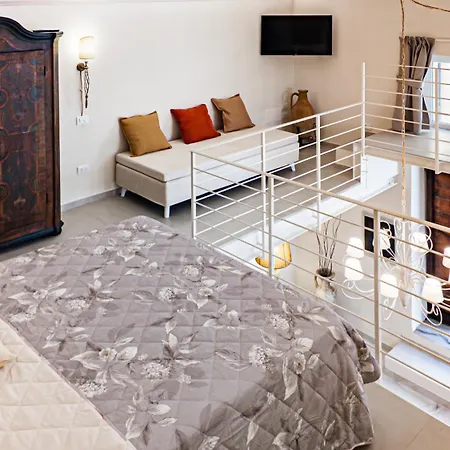 The Loft In Via Piastroni Vakantiehuis *