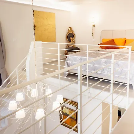 The Loft In Via Piastroni Nyaraló *